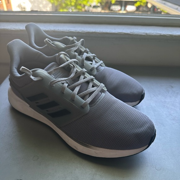 Men's Adidas Grey Athletic Trainers - Picture 2 of 6